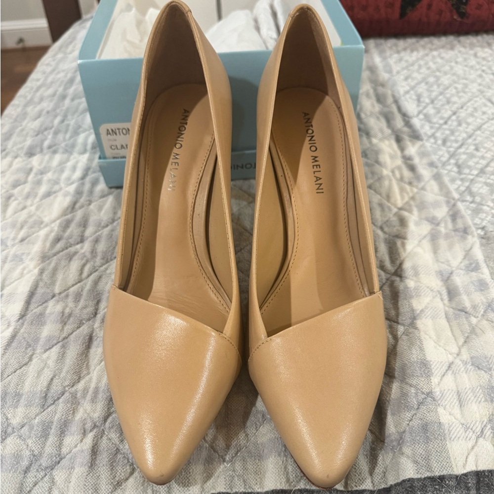 Antonio Melani pumps